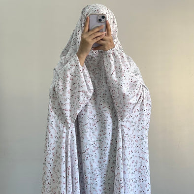 WHITE FLORAL NAMAZ CHADAR