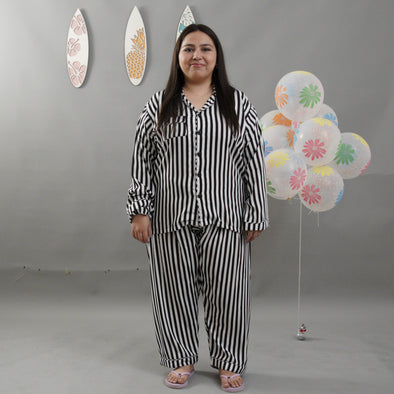 BLACK AND WHITE STRIPED SUMMER LINEN PJS